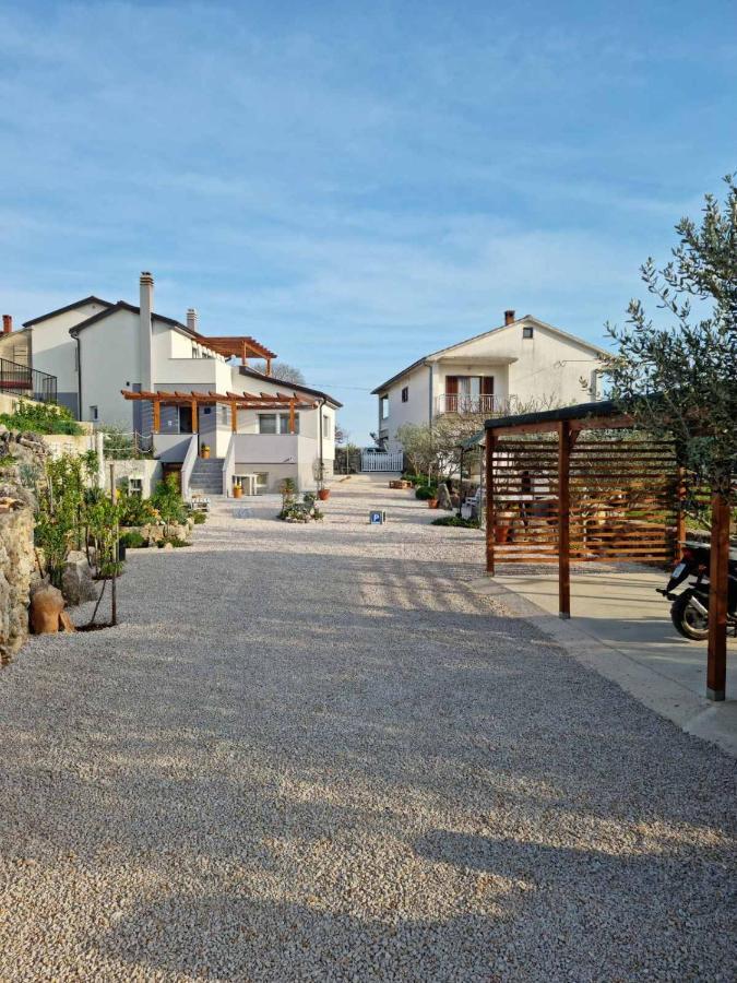 Apartamento Apartman Luce Brzac Exterior foto