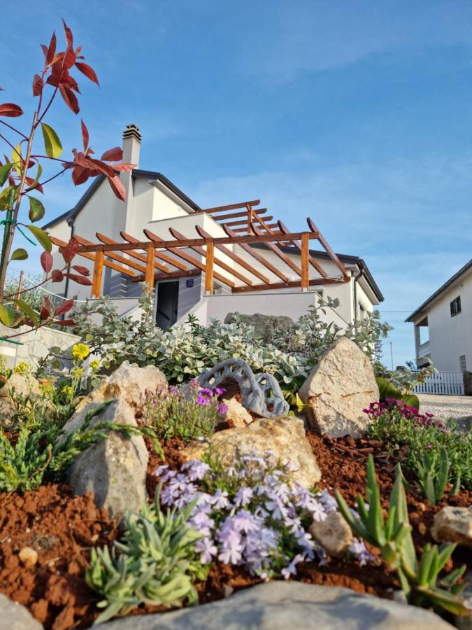 Apartamento Apartman Luce Brzac Exterior foto
